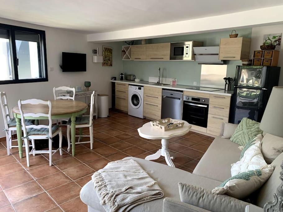 Lavilledieu  Appartement Bas De Maison מראה חיצוני תמונה