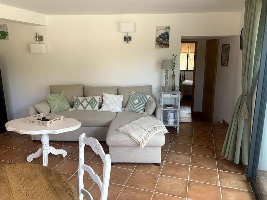 Lavilledieu  Appartement Bas De Maison מראה חיצוני תמונה